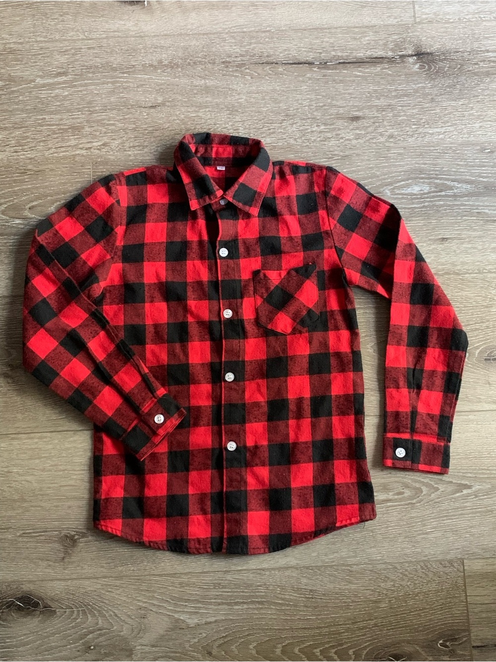 Kids Red and Black Buffalo Plaid Button-Up Shirt Size 5-6